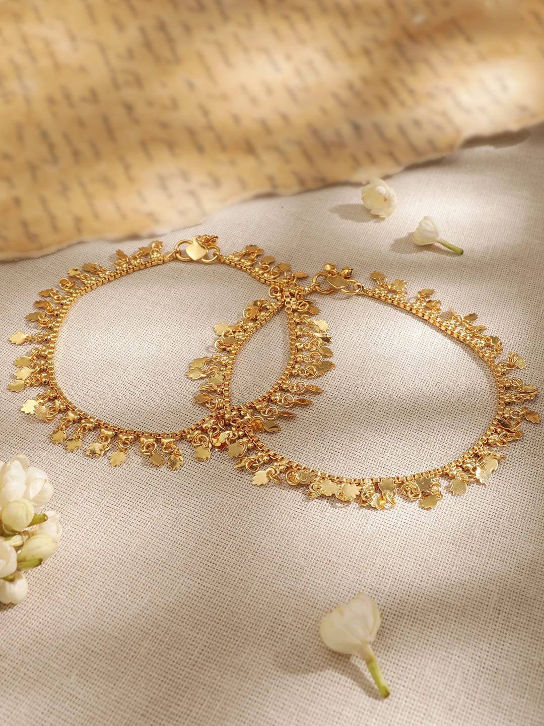 gilded-splendor-22k-gold-plated-linked-chain-anklet-a-statement-of-glamour-anklet-37276184903854